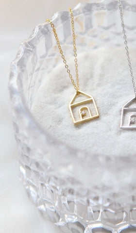 Story&Scout - elegant House pendant necklace-Gold & Sterling Silver